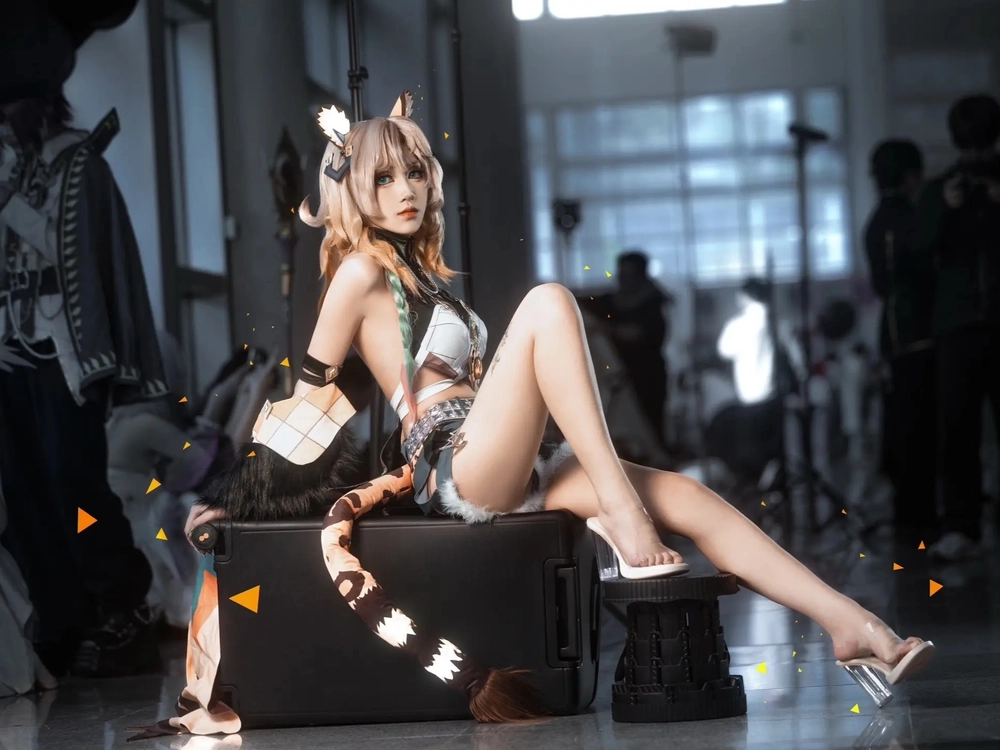 tạo hình genshin xilonen cosplay cuốn hút