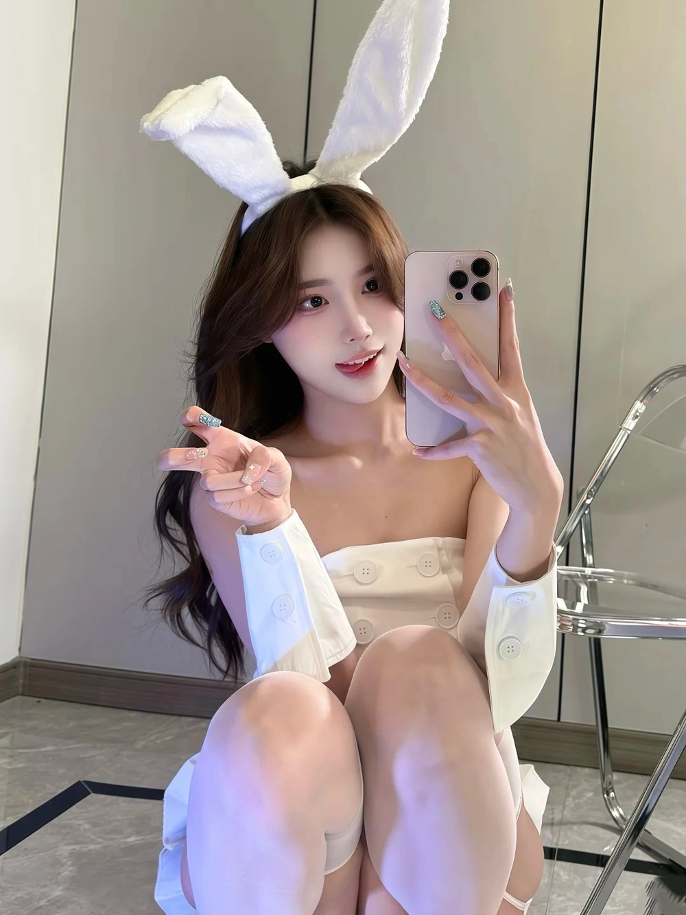 ảnh gái xinh cosplay tạo dáng nghệ thuật