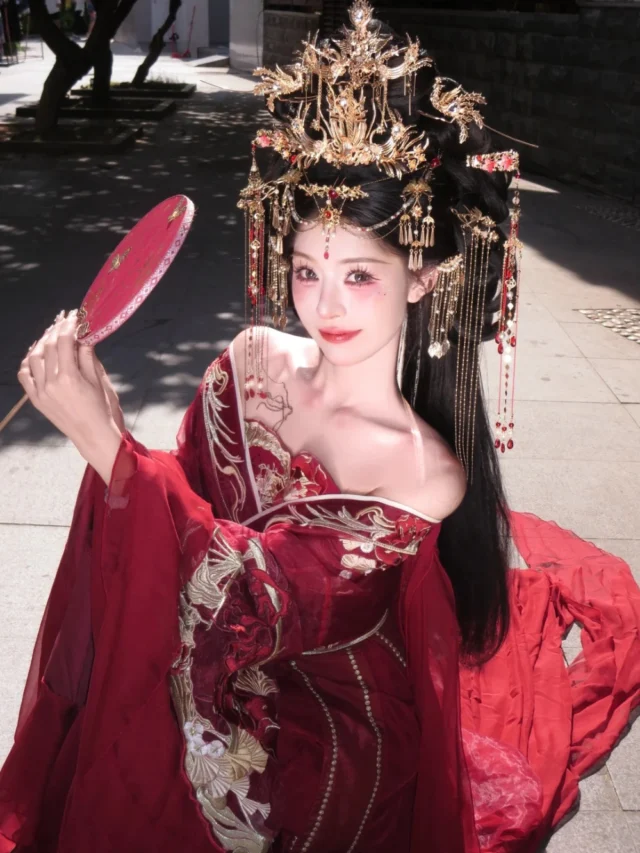 cropped-gai-trung-quoc-cosplay-phong-cach-anime-doc-dao.webp