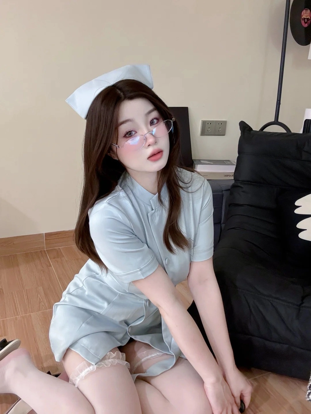 đồ cosplay y tá ngắn tay