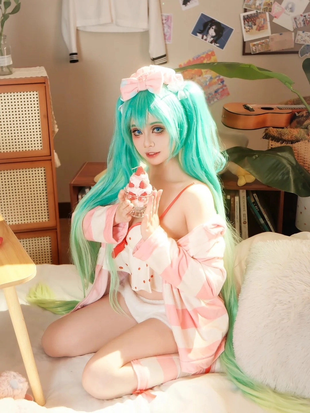 đồ ngủ cosplay y tá trắng tinh khôi