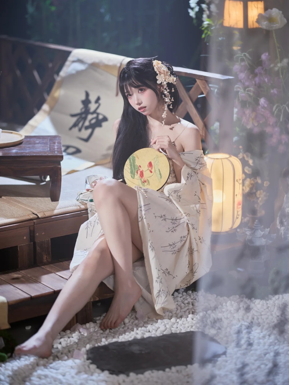 gái trung quốc cosplay style hiện đại trẻ trung