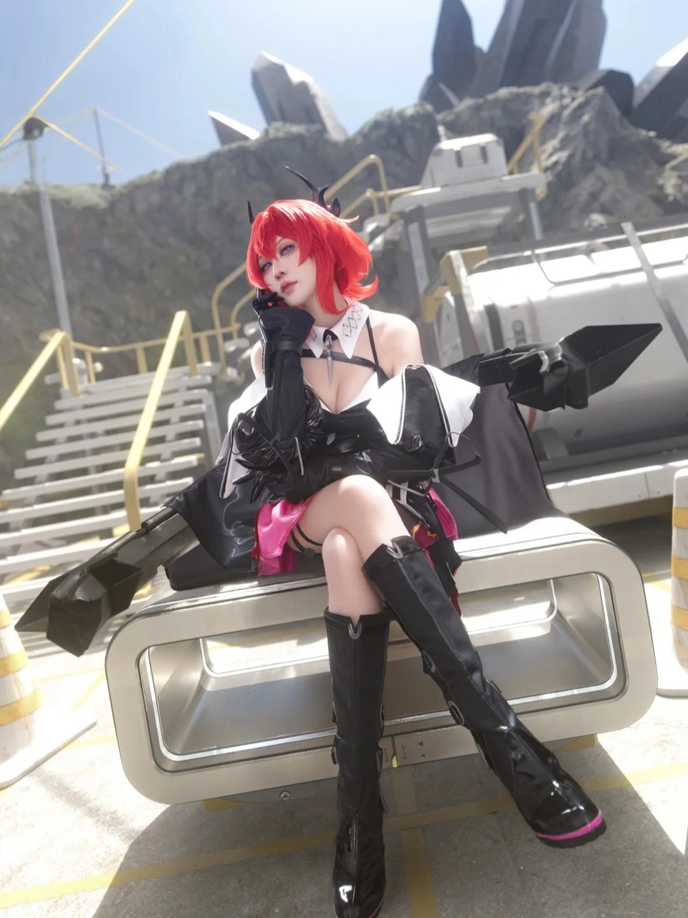 hình cosplay Laevatain đẹp