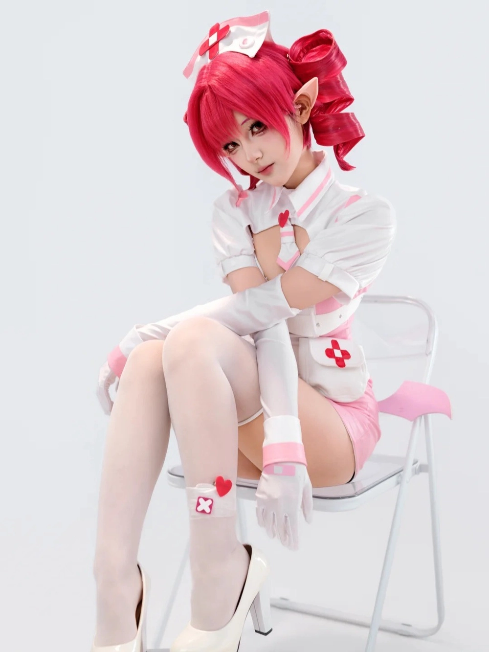 phong cách cosplay anime nữ trẻ trung năng động