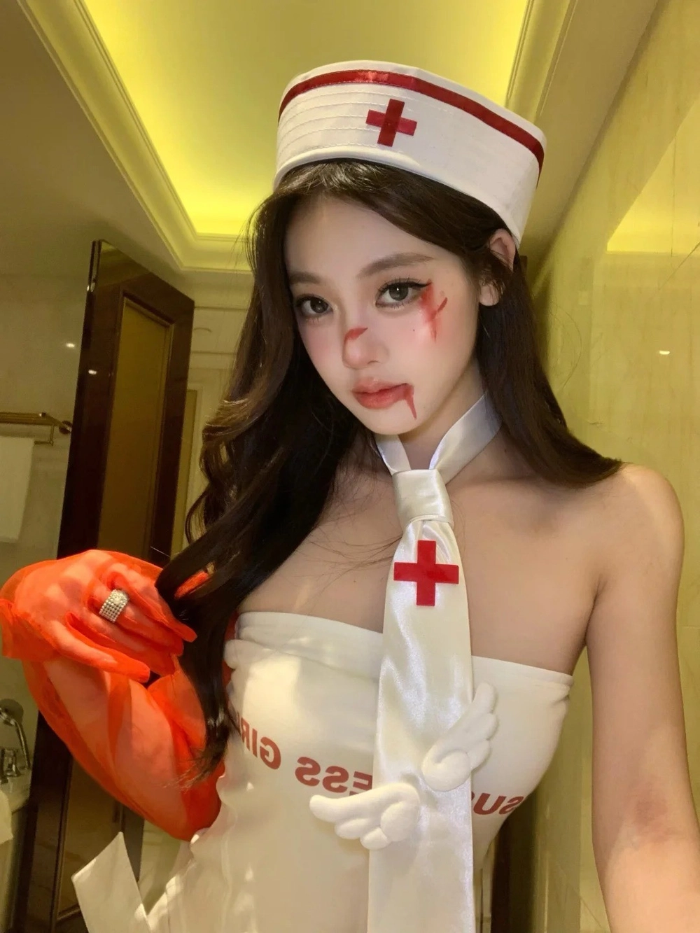 y tá cosplay ảnh nghệ thuật