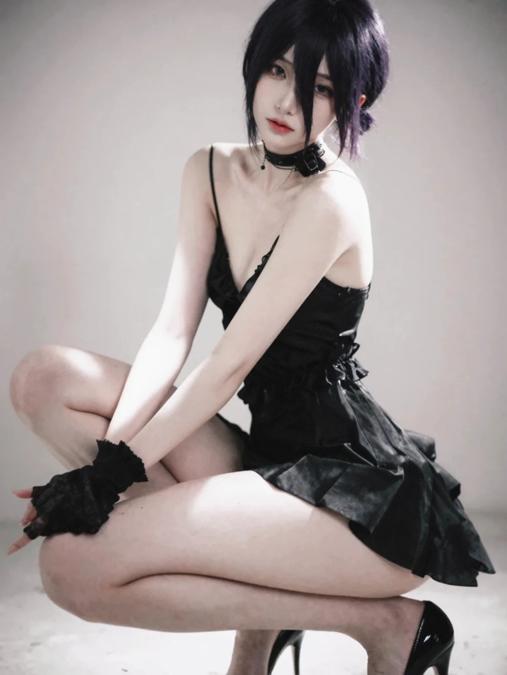 ảnh reze cosplay thần thái cuốn hút