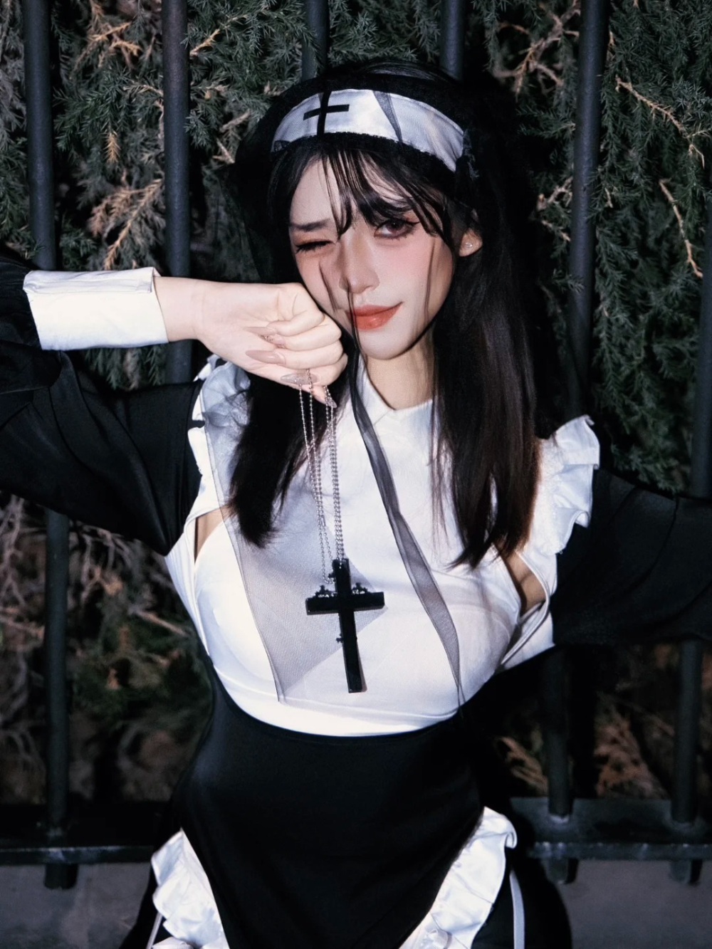 cosplay nữ tu ảnh đẹp sắc nét