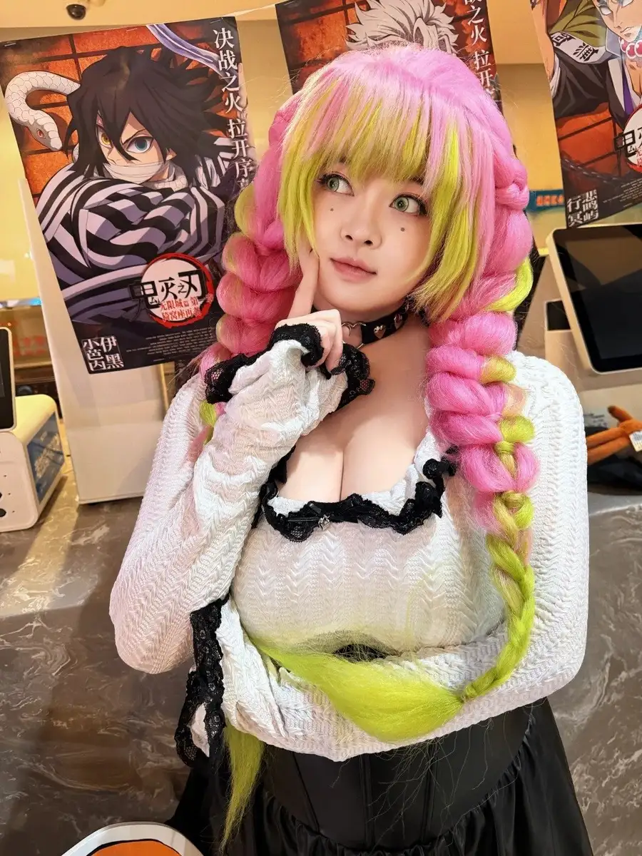 cosplay vú to concept fantasy quyến rũ