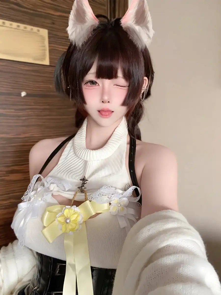 gái vú to cosplay phong cách anime