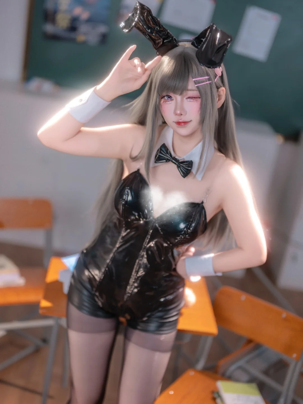 gái xinh cosplay thỏ đen phong cách hot girl