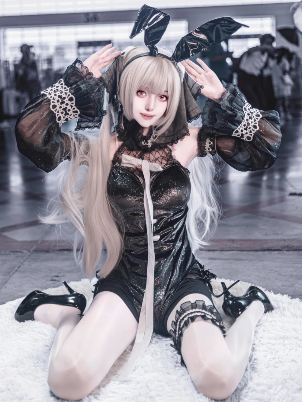 gái xinh cosplay thỏ đen xinh xắn đáng yêu