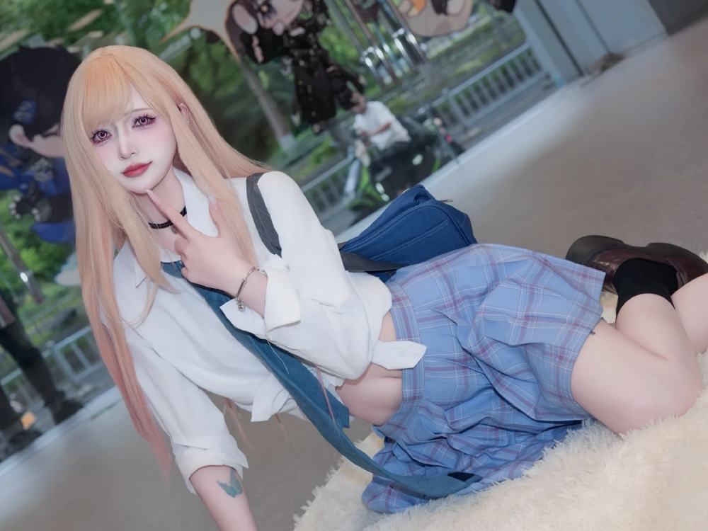 marin kitagawa cosplay tạo hình chuẩn manga