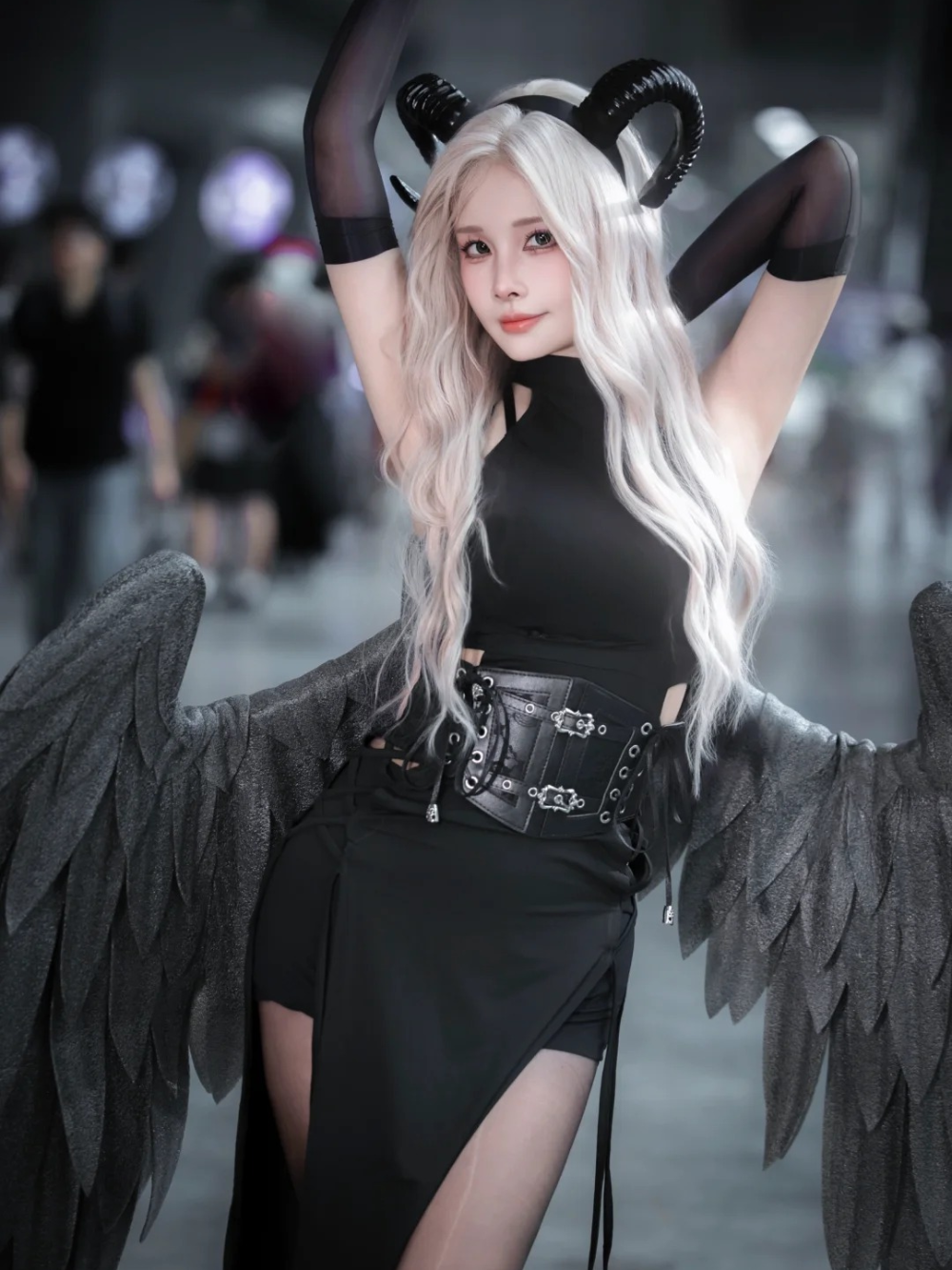 succubus cosplay anime phong cách quyến rũ
