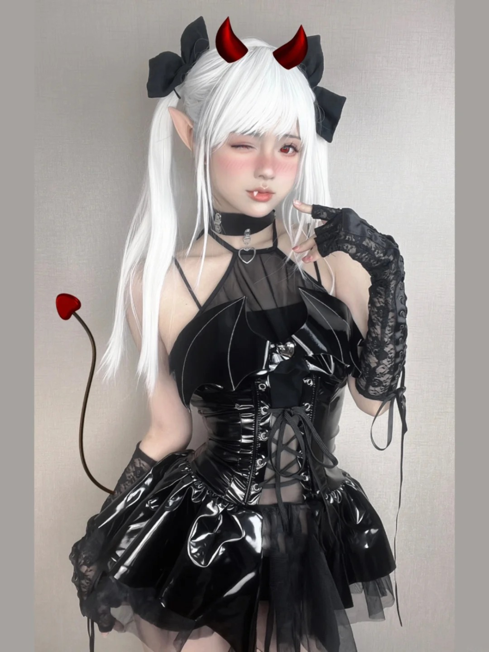 succubus cosplay phong cách anime