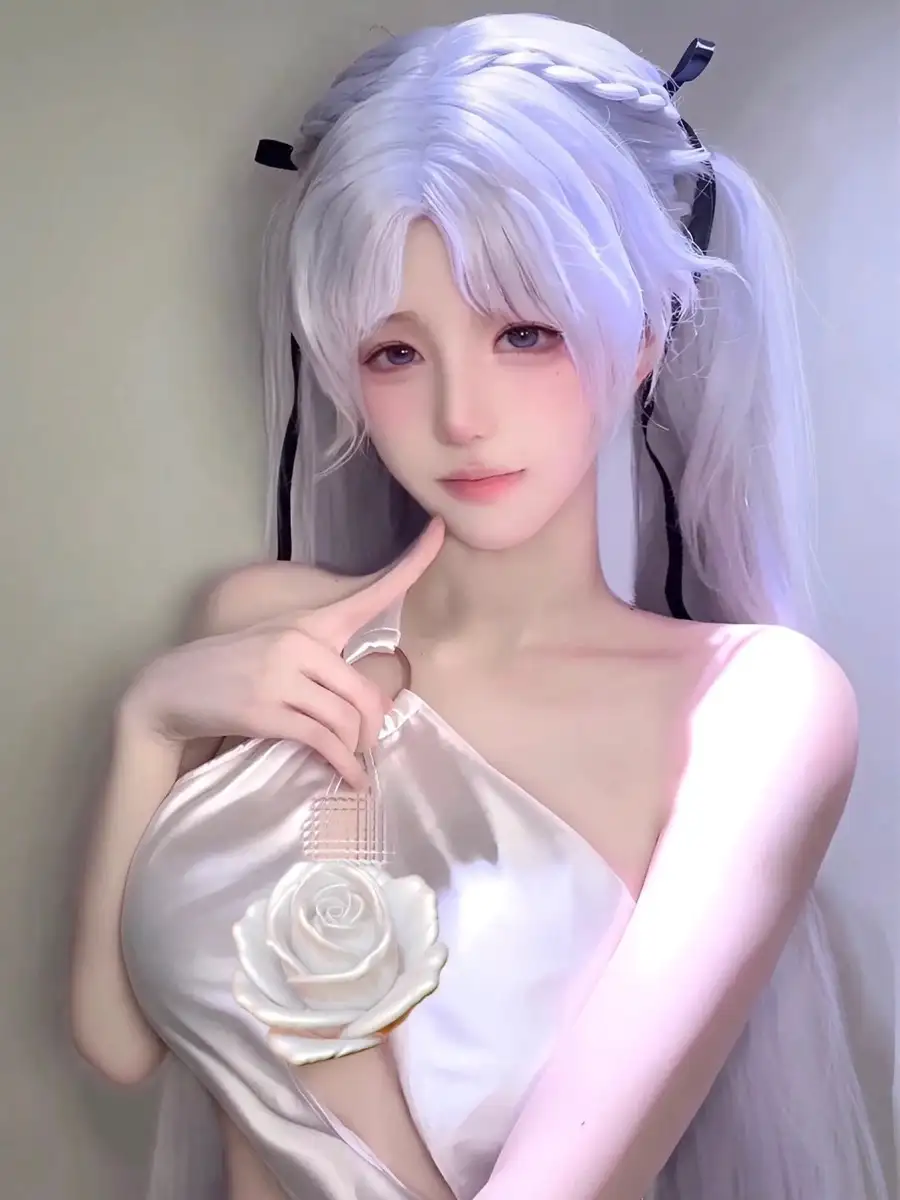 vú to cosplay ánh nhìn mê hoặc